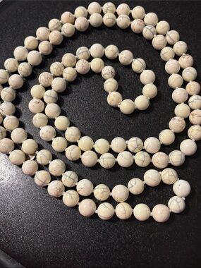 Chico's Cream Howlite-Style Beaded Necklace